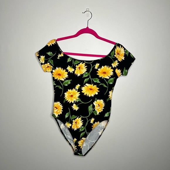 NEW Forever 21 Sunflower Knit Bodysuit - Picture 4 of 17